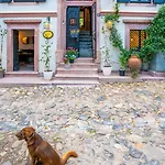 Siyah Lale Cunda 1841 (adults Only) Hotel