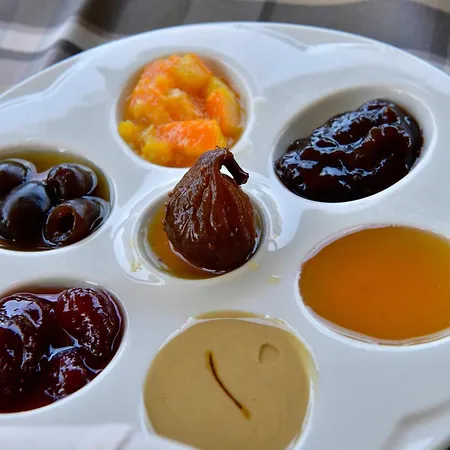 فندق Siyah Lale 1841 (adults Only) جوندا