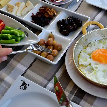 Siyah Lale 1841 (adults Only) جوندا