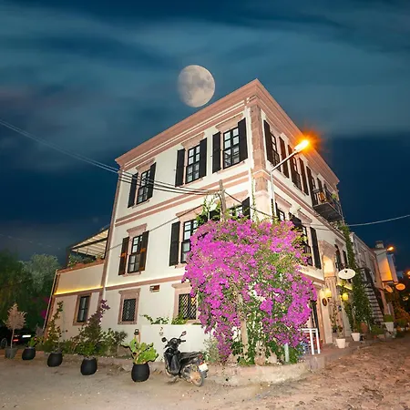 Siyah Lale 1841 (adults Only) جوندا