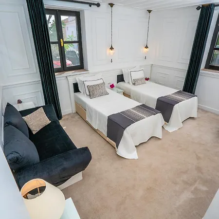Siyah Lale 1841 (adults Only) جوندا