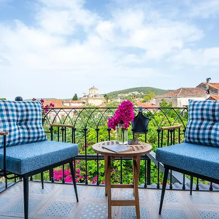 Siyah Lale 1841 (adults Only) جوندا