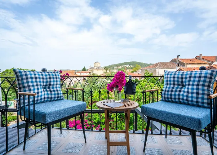 Siyah Lale Cunda 1841 (adults Only) Ayvalı